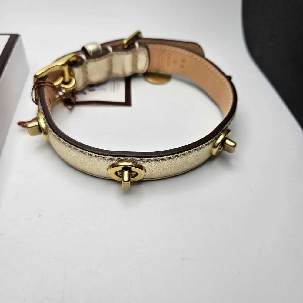 NIB COACH Metallic Gold Turnlock Leather‎ Dog Collar Charm 600900 Small